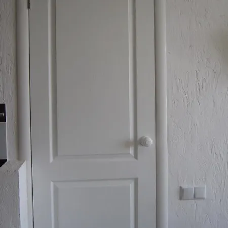Apartment On Panteleimonovskaya *