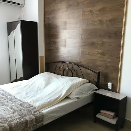 On Panteleimonovskaya Lägenhet Odessa