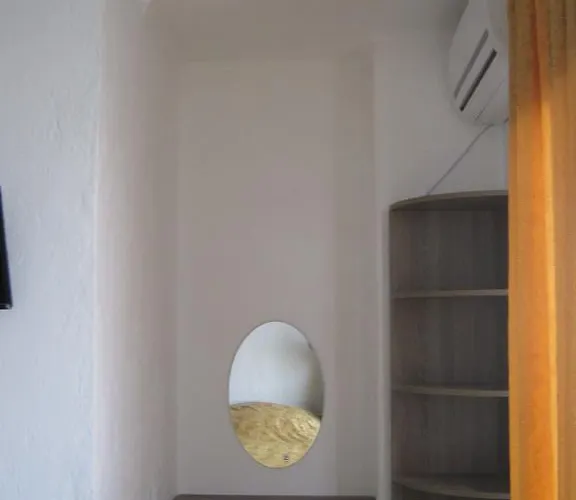 On Panteleimonovskaya Apartman *