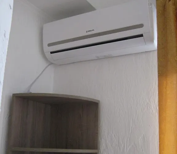 On Panteleimonovskaya *